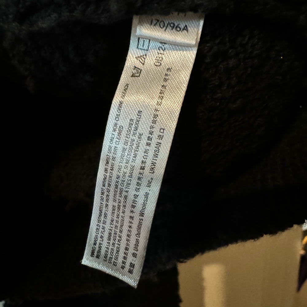 Free People FP Beach Carter V Neck Sweater Collar Black Size Medium EUC - Picture 4 of 4